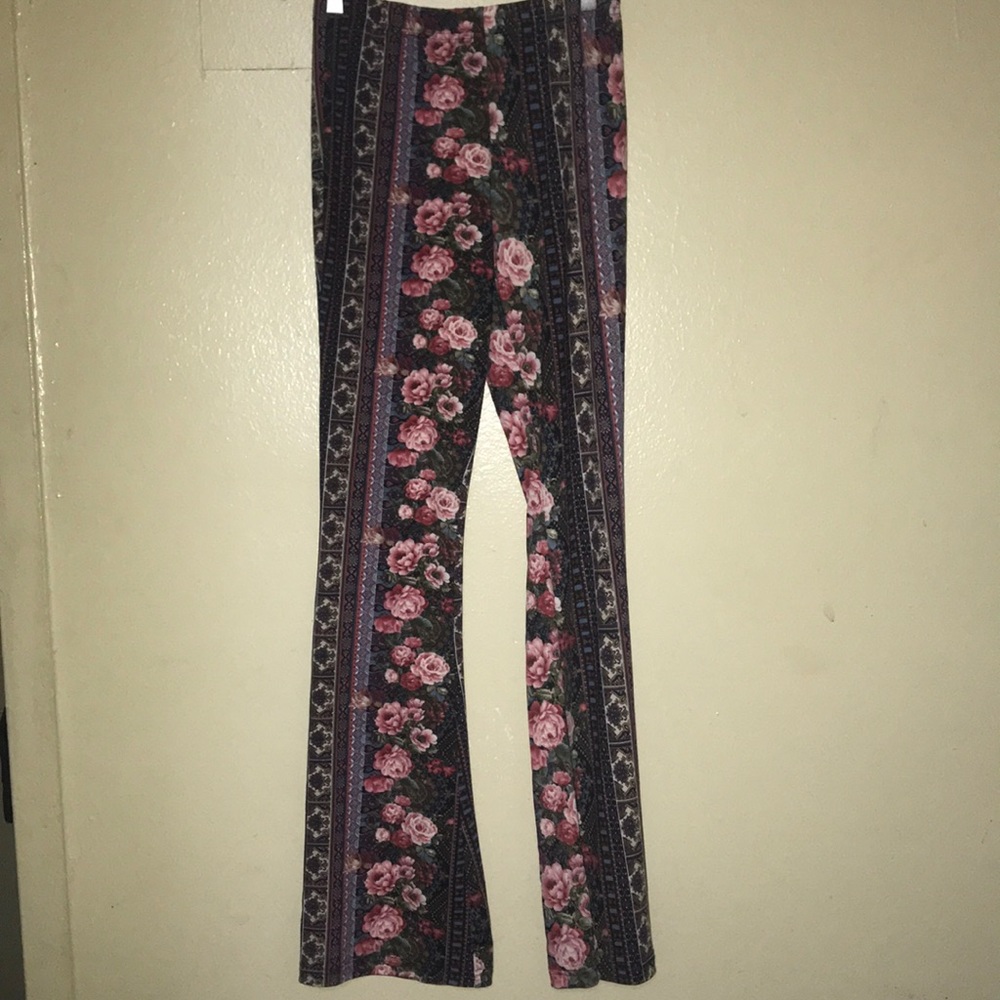 Flower flared pants